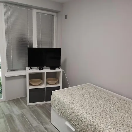 студио за в центъра на град бургас. Apartment