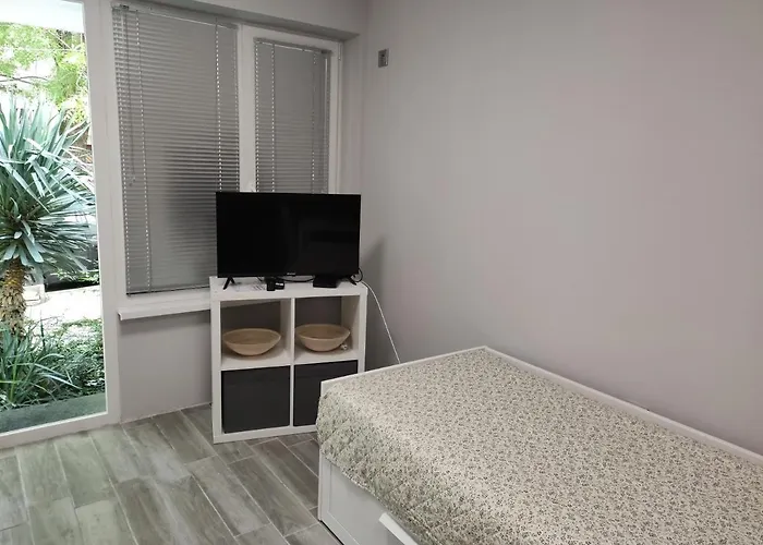 студио за в центъра на град бургас. Apartmán